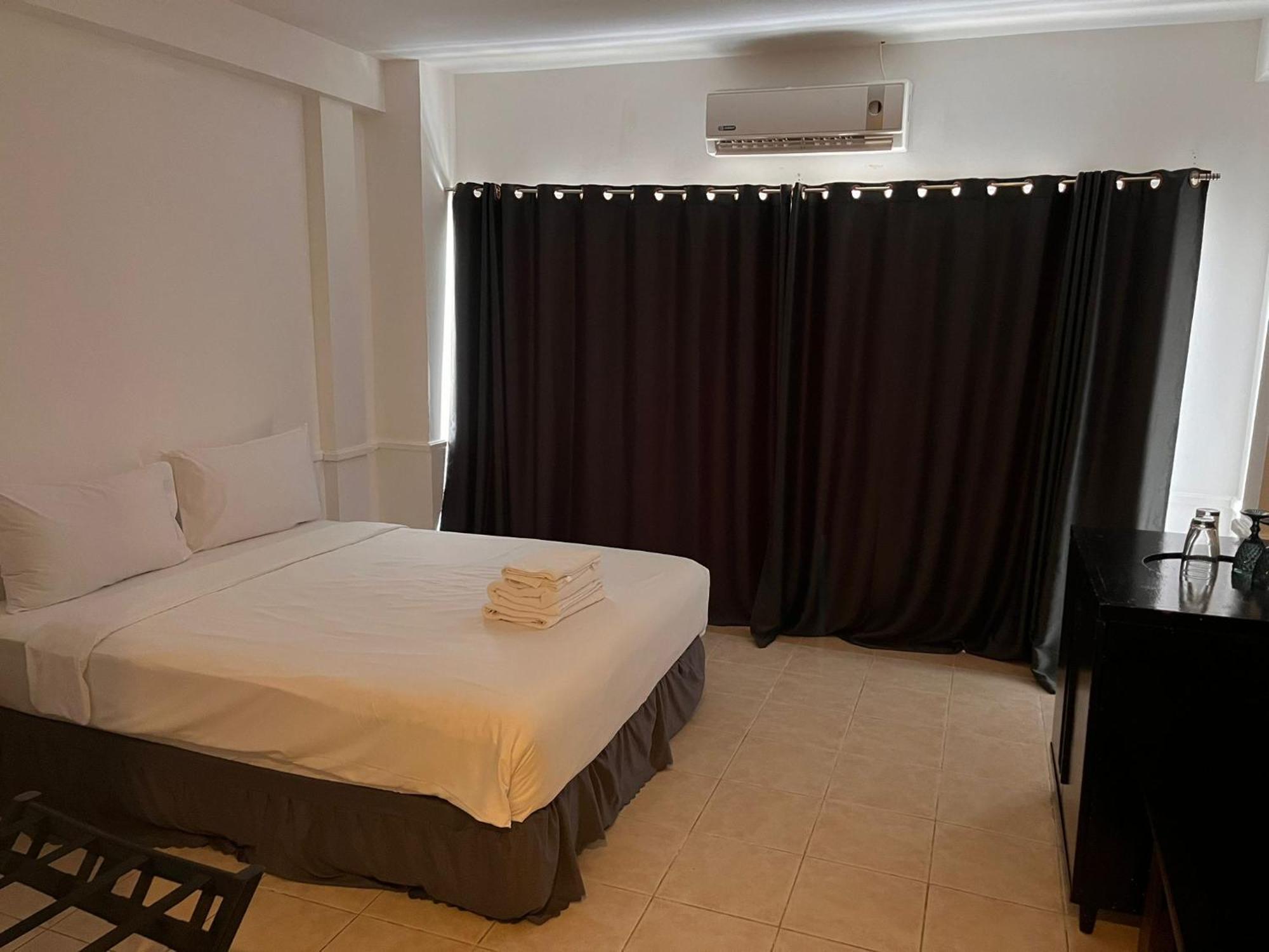 Готель Shalom Center Chaweng Samui Екстер'єр фото