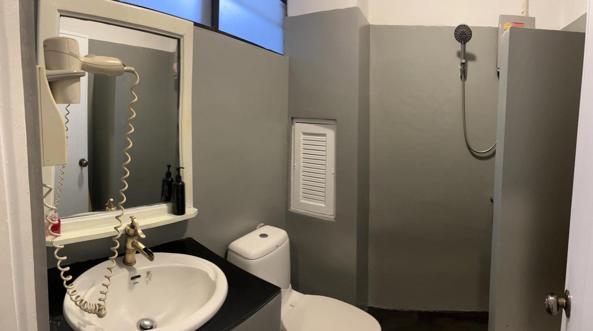 Готель Shalom Center Chaweng Samui Екстер'єр фото