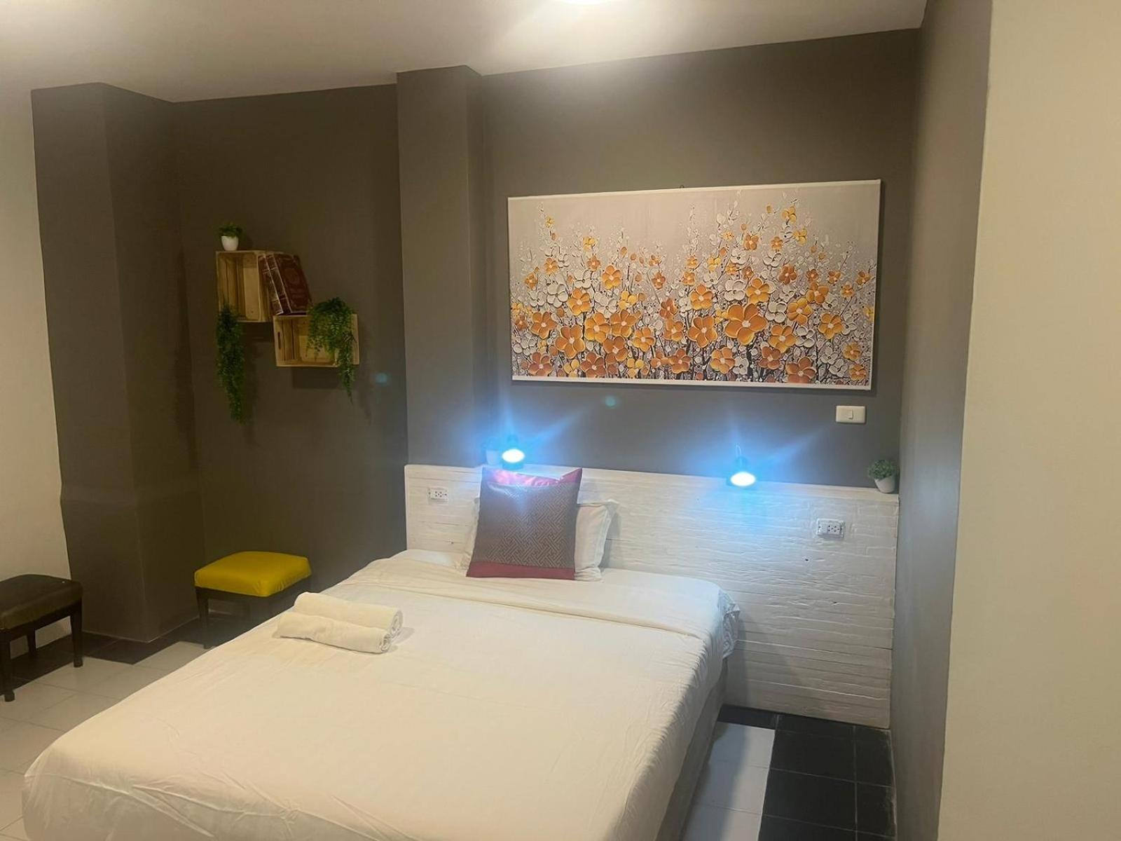 Готель Shalom Center Chaweng Samui Екстер'єр фото